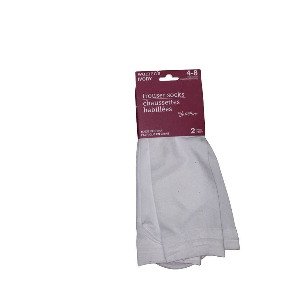 New With Tags women Junction 2‎ pairs Trouser Socks size 4-8 ivory color